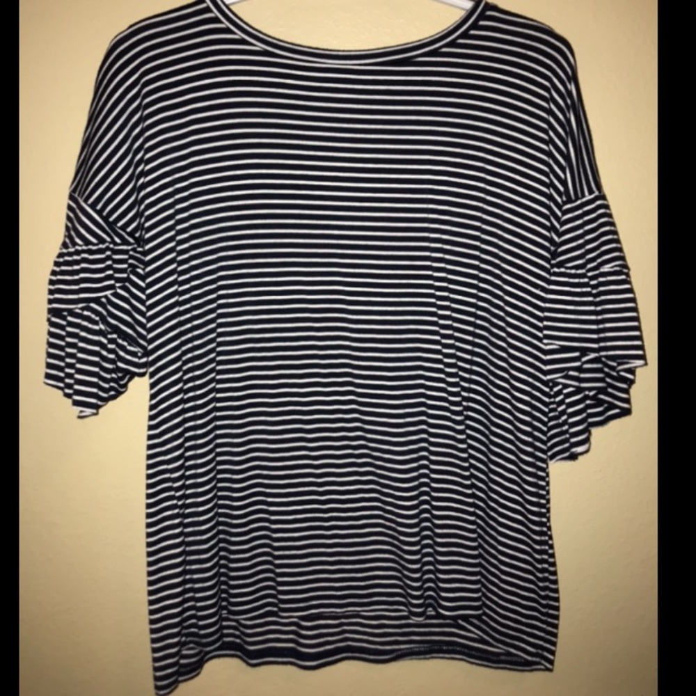 Francesca’s Short Sleeve